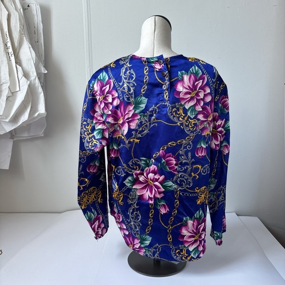 Floral Blue Women's Top - Picture 2 of 4